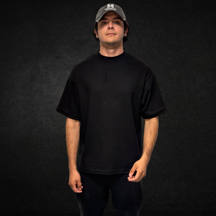 PLAYERA SEMI OVERSIZE NEGRA 220G