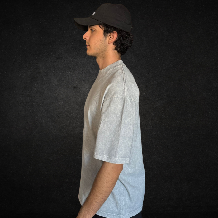 PLAYERA ACID WASH MOON