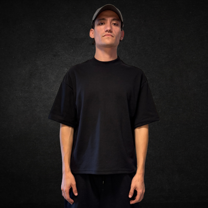 PLAYERA BOXY DE 300G NEGRA